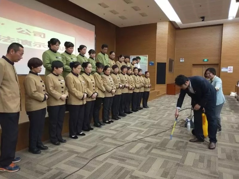 洁满仓受邀为明喆物业开展专业技能培训 助力保洁服务品质提升